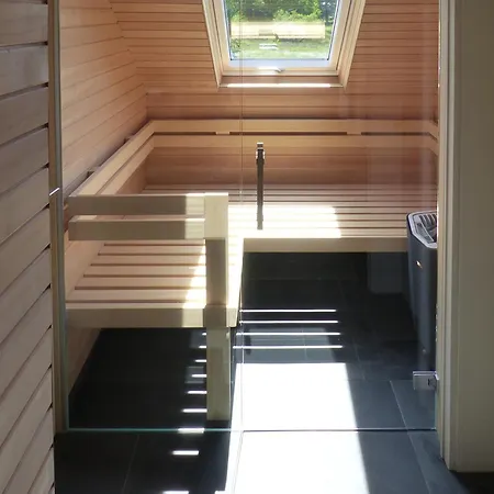 アパート De Ole -swalbennest *