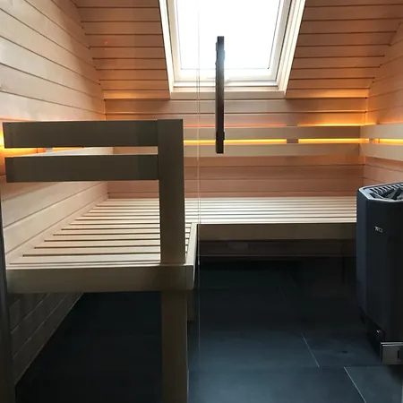 アパート De Ole -swalbennest