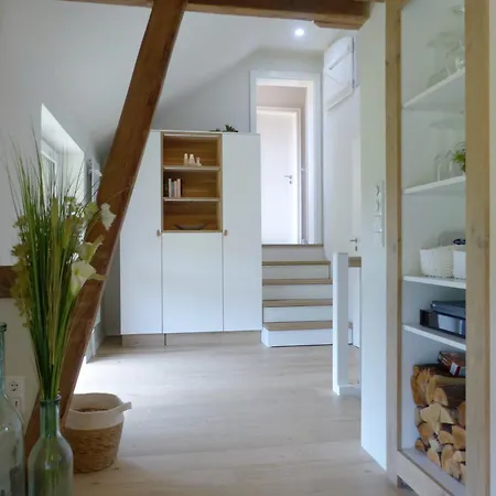 アパート De Ole -swalbennest