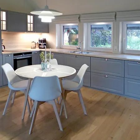 アパート De Ole -swalbennest *