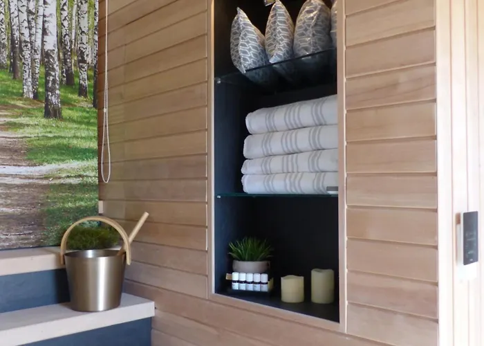 De Ole -swalbennest * Lutjenholm